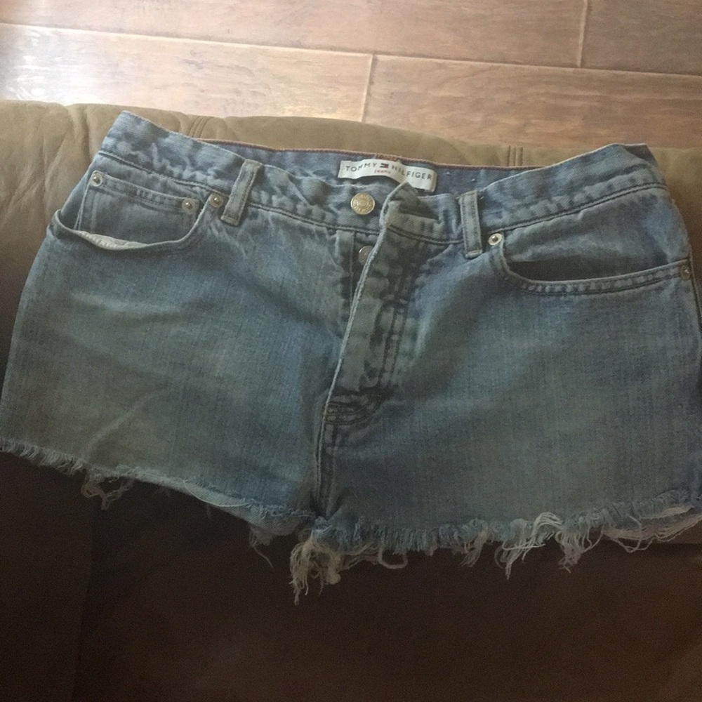 Tommy Hilfiger high-wasted shorts